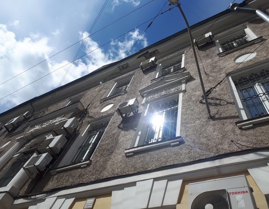 Фасадные работы на улице Заморенова